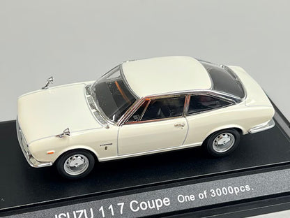 1:43 EBBRO 43400 Isuzu 117 Coupe Ivory