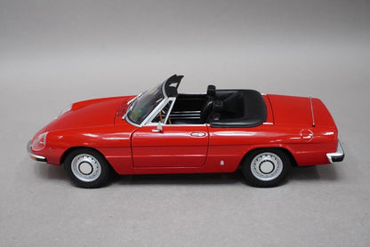 1:18 MINICHAMPS 180120930 Alfa Romeo 2000 Spider 1970 Red