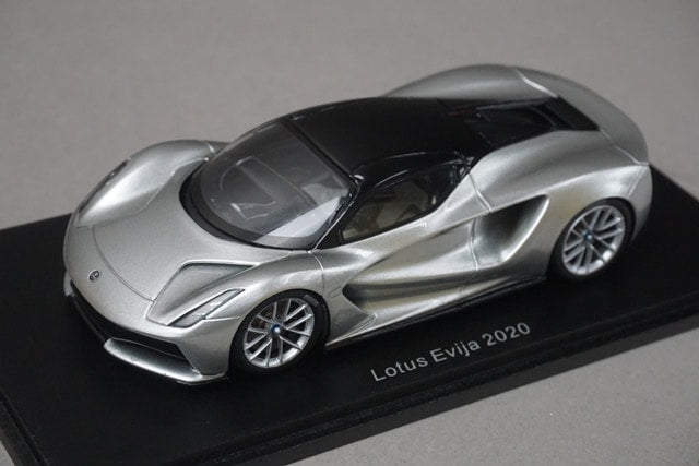 1:43 SPARK S8218 Lotus Evija 2020 model car