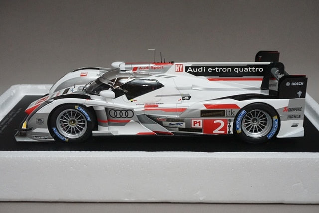 1:18 SPARK 18LM13 Audi R18 e-tron quattro LM winner 2013 #2