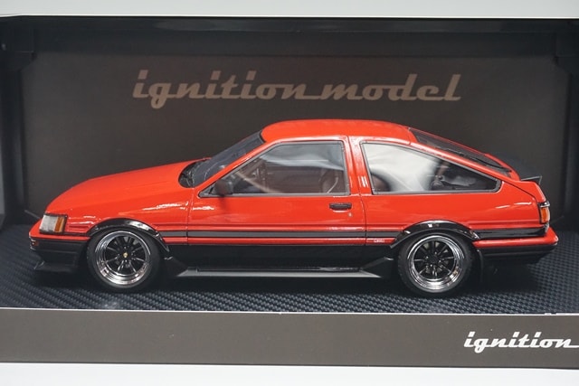 1:18 ignition model IG0545 Toyota Corolla Levin (AE86) 3door GT Apex Red/Black