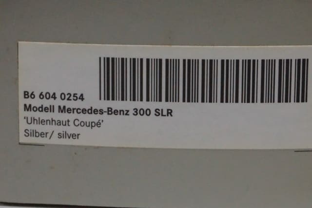 1:43 MINICHAMPS B66040254 Mercedes-Benz Custom 300 SLR UHLENHAUT COUPE Silver