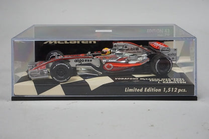 1:43 MINICHAMPS 530074372 Vodafone McLaren Mercedes Show Car 2007 #2 L. Hamilton
