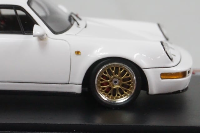 1:43 SPARK EN605972 ENDURANCE-INFO Porsche 911 Carrera RSR 3.8 1993 model car