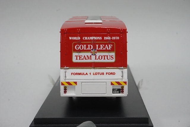 1:43 SPARK S0286 Lotus Transporter 1970 model car