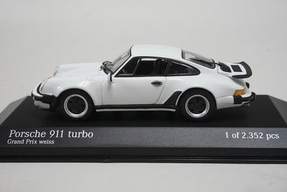 1:43 MINICHAMPS 430069002 Porsche 911 Turbo 1977 Grand Prix White model car