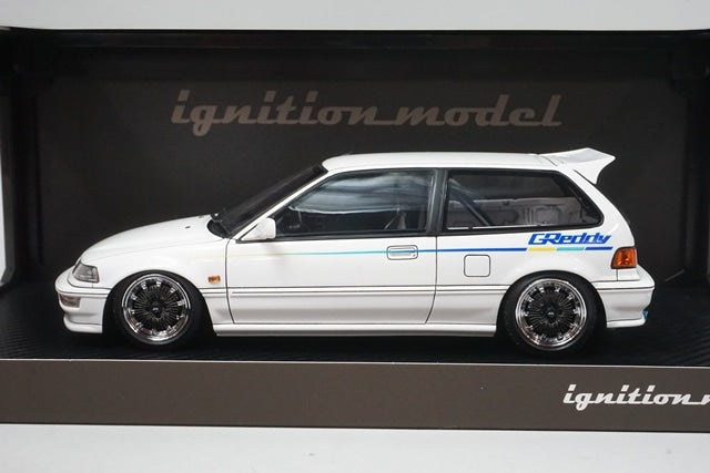 1:18 ignition model IG3122 Honda Civic (EF9) SiR White model car