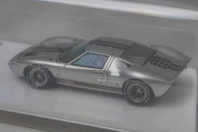 M64X 1:64 Ford GT40 MK1 Silver with Black Stripe model car