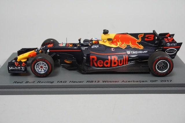 1:43 SPARK S5047 Red Bull Racing Tag Heuer RB13 Azerbaijan GP Winner 2017 #3 Daniel Ricciardo