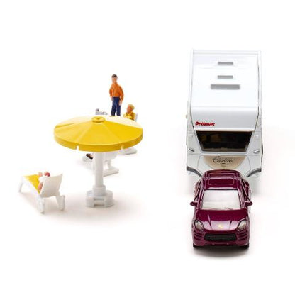 SK2542 SIKU 1:55 Porsche Macan with Caravan