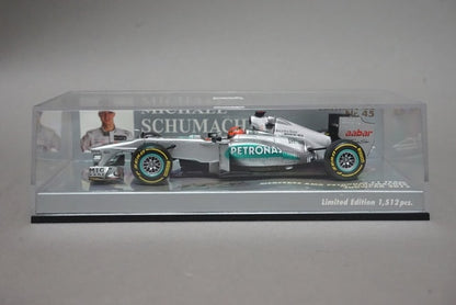 1:43 MINICHAMPS 410120077 Mercedes-AMG Petronas F1 Team Show Car 2012 #7 M. Schumacher model car