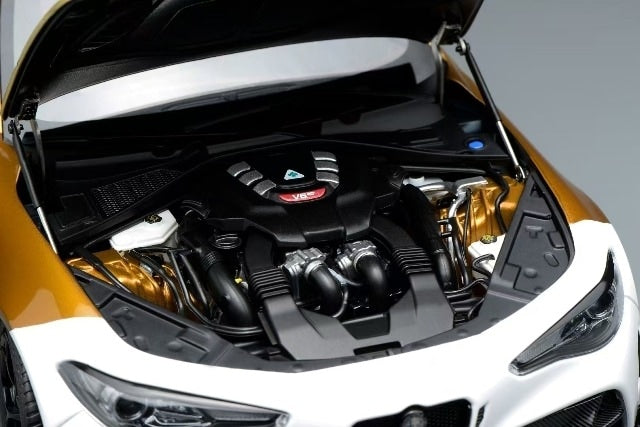 M89009 MOTORHELIX 1:18 Scale Alfa Romeo GTAm Ocra GT Gold model car