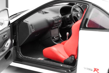 M85202 MOTORHELIX 1:18 Honda Integra Type R DC2 Early Version Vogue Silver Metallic model car