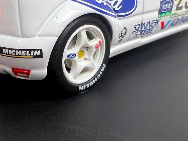 1:43 VITESSE SKM098 Ford Focus WRC Valvoline SANREMO Rally 1999 #25 P. Solberg P. Mills model car