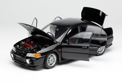 M84002 MOTORHELIX 1:18 Mitsubishi Lancer Evolution IV Pyrenees Black Pearl model car