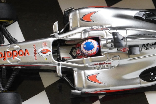 1:43 MINICHAMPS 530134375 Vodafone McLaren Mercedes Show Car 2013 #5 J.Button model car