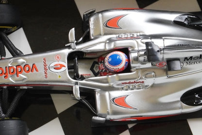1:43 MINICHAMPS 530134375 Vodafone McLaren Mercedes Show Car 2013 #5 J.Button model car