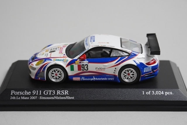 1:64 MINICHAMPS 640076793 Porsche 911 GT3 RSR Le Mans 2007 #93 model car