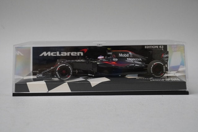 1:43 MINICHAMPS 530164322 McLaren Honda MP4-31 2016 #22 model car