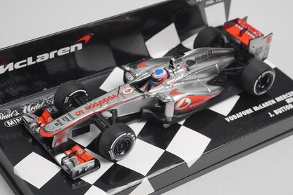 1:43 MINICHAMPS 530134305 Vodafone McLaren Mercedes MP4-28 2013 #5 model car