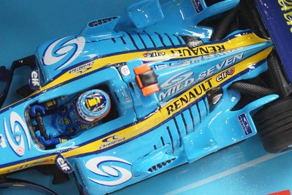 1:43 MINICHAMPS Michelin Custom Renault 2005 #5 Mild Seven Specification model car