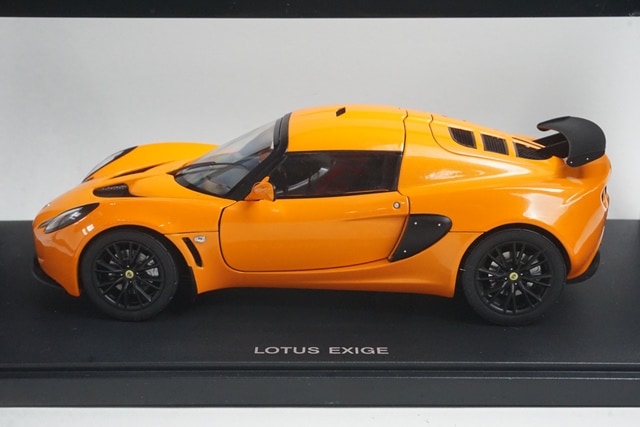 1:18 AUTOart 75362 Lotus Exige Orange model car