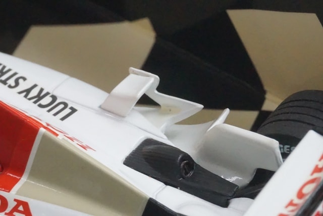 1:43 MINICHAMPS 400030116 BAR Honda 005 Japanese GP 2003 #16 model car