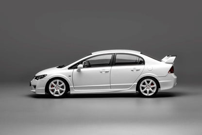 M85404 MOTORHELIX 1:18 Honda Civic Type R FD2 2007 Late Ver Premium White Pearl model car