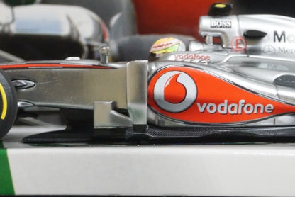 1:43 MINICHAMPS 533134376 Vodafone McLaren Mercedes 2013 #6 model car