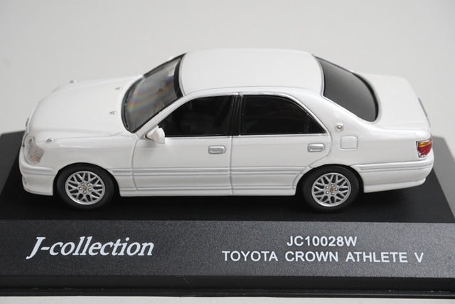1:43 KYOSHO JC10028W J Collection Special Order Toyota Crown Athlete V Pearl White model car