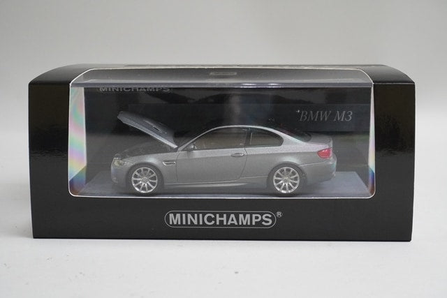 1:43 MINICHAMPS 436026321 BMW M3 (E92) 2008 Matte Grey model car