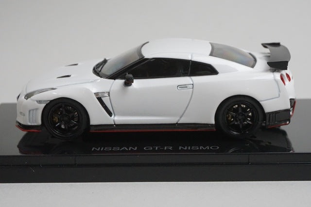 1:43 EBBRO KWAM022079 Dealer Custom Nissan GT-R Nismo White model car