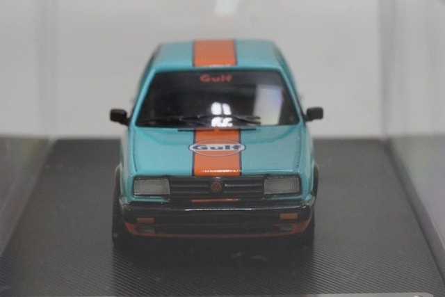 MC Model Collect 1:64 Volkswagen Jetta Gulf