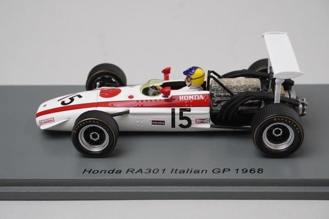 1:43 Spark S6225 Honda RA301 Italian GP 1968 #15 model car