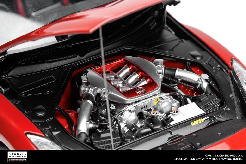 M83511 MOTORHELIX 1:18 Nissan GT-R (R35) Track Edition Engineered By NISMO 2020 Vibrant Red