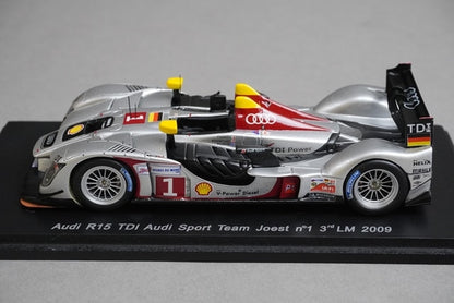 1:43 SPARK S0687 Audi R15 TDI Sports Team Joest Le Mans 3rd 2009 #1 model car