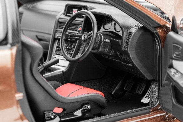 M83414 MOTORHELIX 1:18 Nissan Skyline GT-R R34 Customised Version Metal Bronze model car