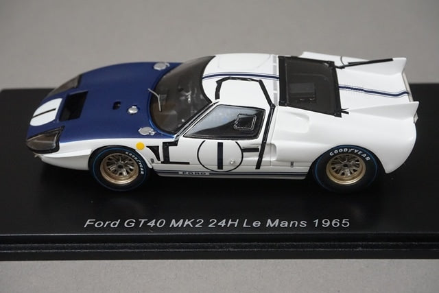 1:43 SPARK S4532 Ford GT40 MK2 Le Mans 24H 1965 #1 model car