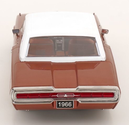 [ Pre-order ] KKDC181384 KK scale 1:18 Ford Thunderbird Landau Coupe 1966 Copper Metallic/White
