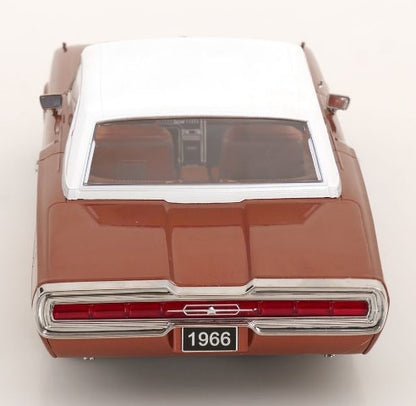 [ Pre-order ] KKDC181384 KK scale 1:18 Ford Thunderbird Landau Coupe 1966 Copper Metallic/White