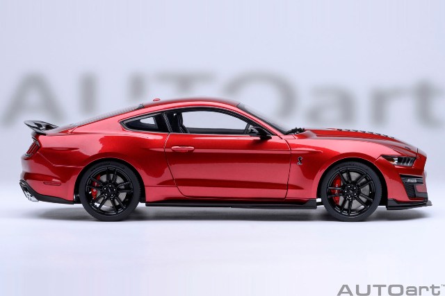 [ Pre-order ] 73098 AUTOart 1:18 Ford Mustang Shelby GT500 (Red with Black Stripes)