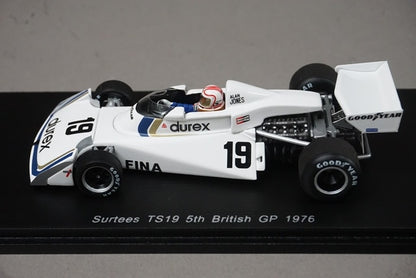 1:43 SPARK S4006 Surtees TS19 British GP 5th 1976 #19 A. Jones model car