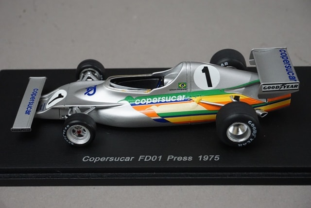 1:43 SPARK S3933 Copascar FD01 Press 1975 #1 model car