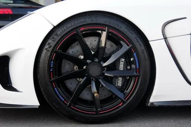 [ Pre-order ] GA003D GRYNING.model 1:64 Koenigsegg Agera R Bright White/Blue