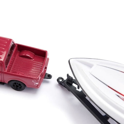 SK2568 SIKU Ford F150 with Motorboat