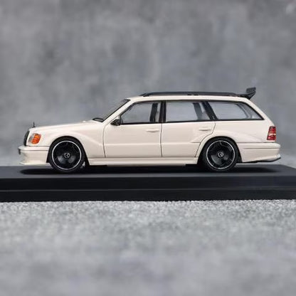 [ Pre-order ] Mortal 1:64 Mercedes-Benz S124 Milk Tea Color