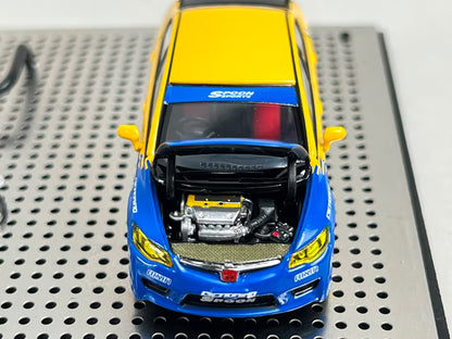 M90308DZ-SAE MOTORHELIX 1:64 Honda Civic TYPE R (FD2) + 1:18 Kseries Engine Spoon Customized Frame Display Model