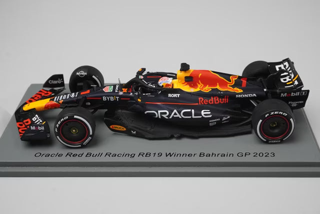 1:43 Spark S8569 Oracle Red Bull Racing RB19 Bahrain GP Winner 2023 #1 M.Verstappen