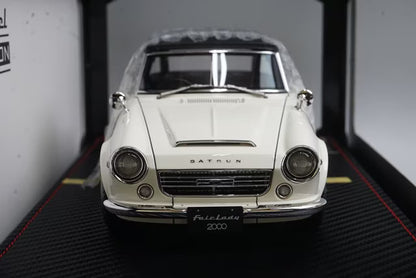 1:18 ignition model IG2708 Nissan Datsun Fairlady 2000 (SR311) White with U20 engine