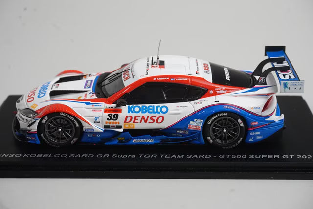 1:43 Spark 43SGT25039 DENSO KOBELCO SARD GR Supra TGR Team GT500 Super GT 2025 #39 Yuhi Sekiguchi / S. Fenestraz